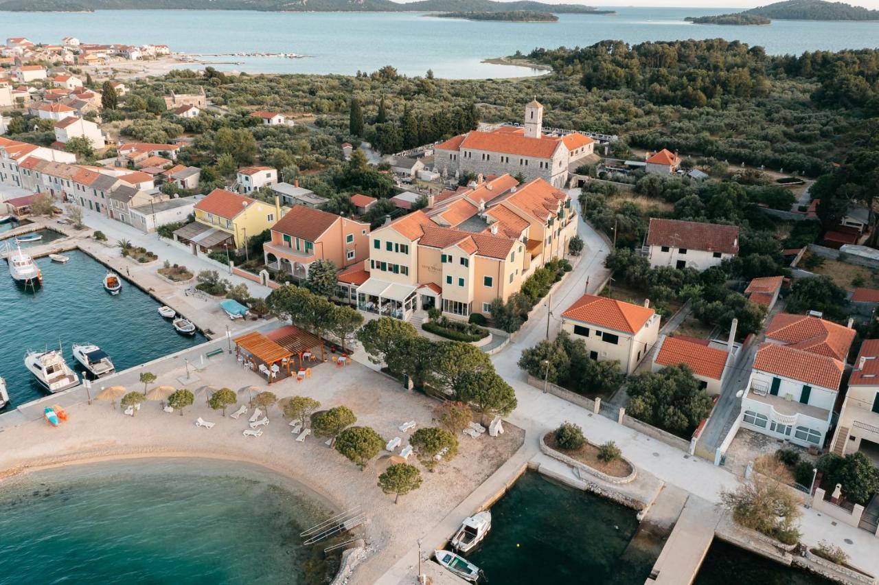 Spongiola Hotel 4*